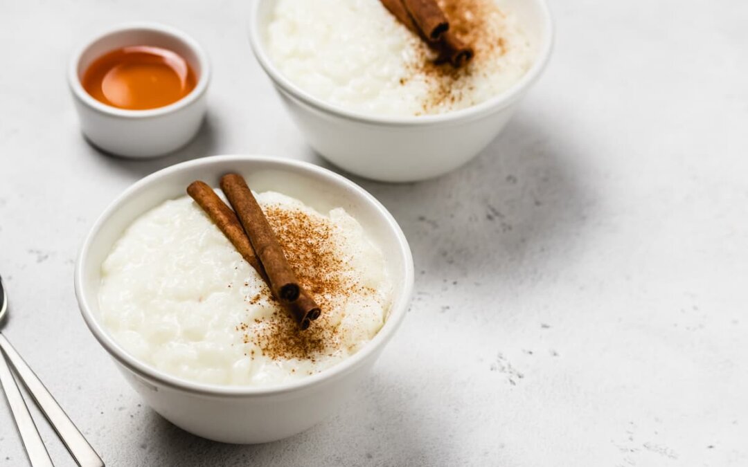 الأرز بالحليب هي حلوى نموذجية من…