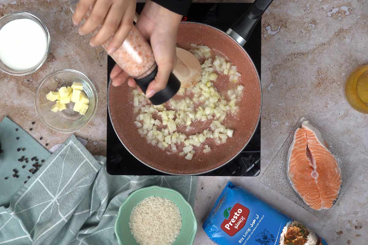 riz aux poissons : Préparation de la sauce d'accompagnement