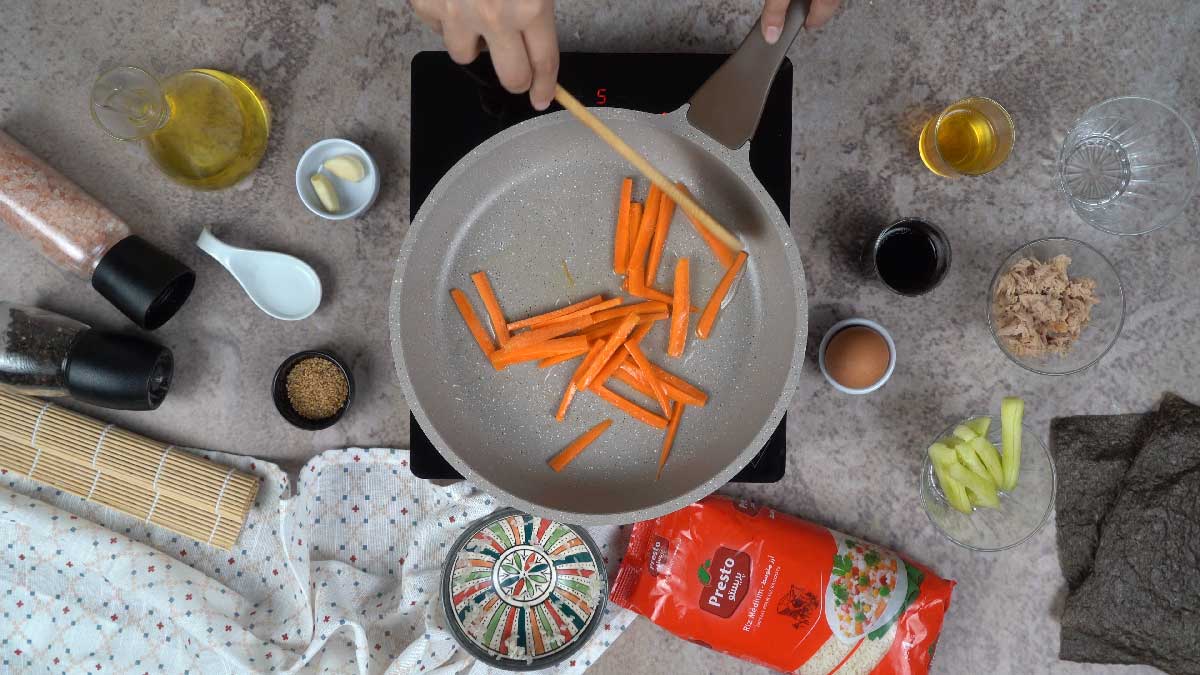 kimbap: Sauter la carotte