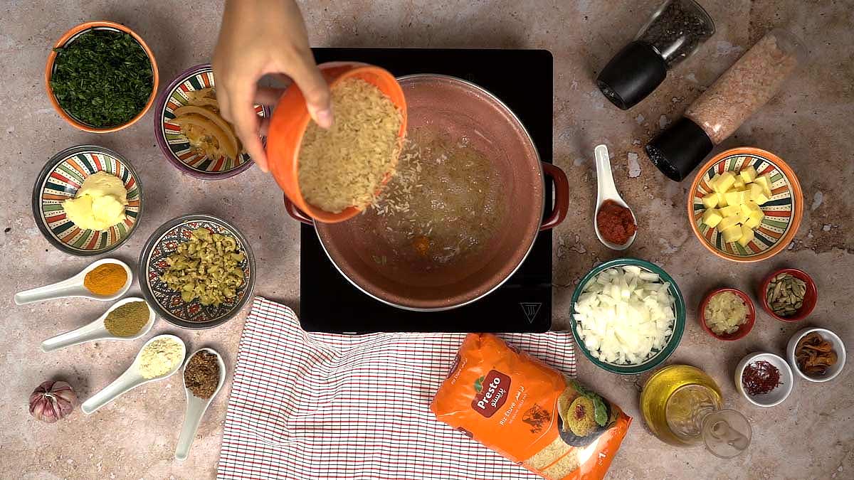 poulet farci au riz : Cuisson du riz