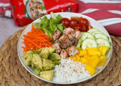 Poke bowl: Recette complète au thon et saumon