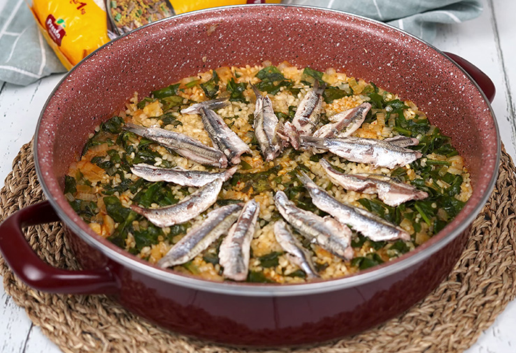 Foto de Riz aux anchois et aux épinards