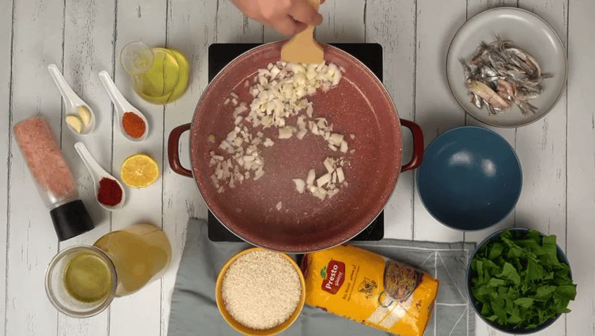 cuisson des oignons dans la même poêle