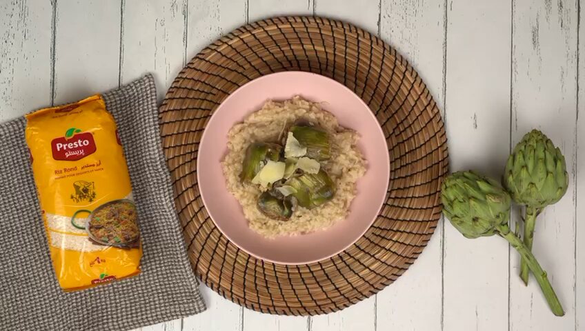 le risotto d'artichaut est prêt à être dégusté