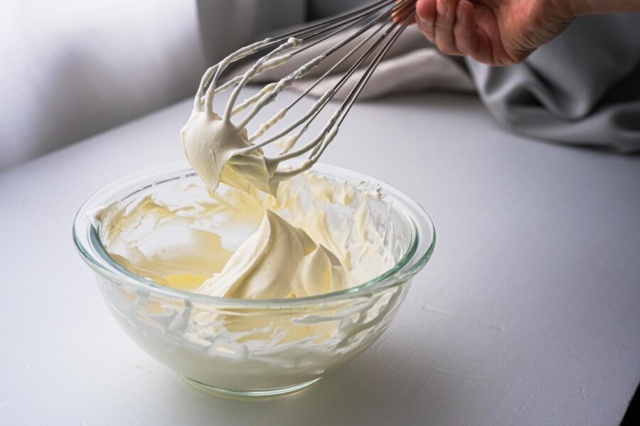 Comment Monter de la Crème : Guide Complet avec Astuces et Conseils