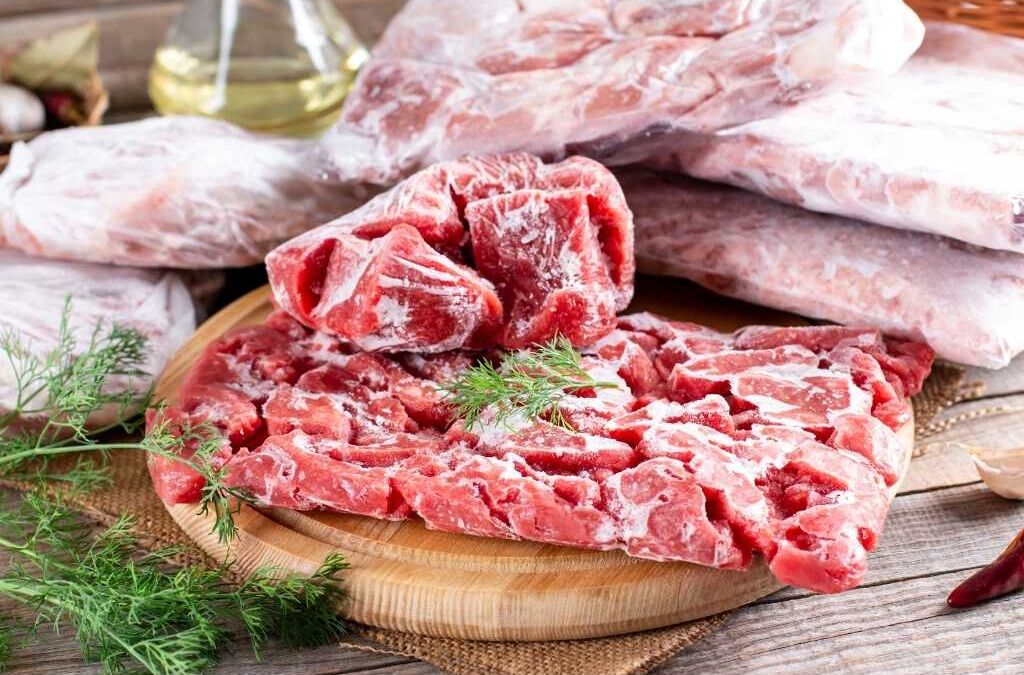 Décongeler la viande rapidement : guide complet + astuces