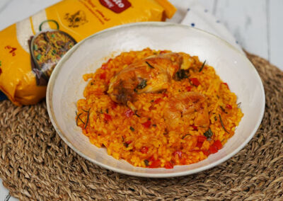 Paella au poulet et au lapin