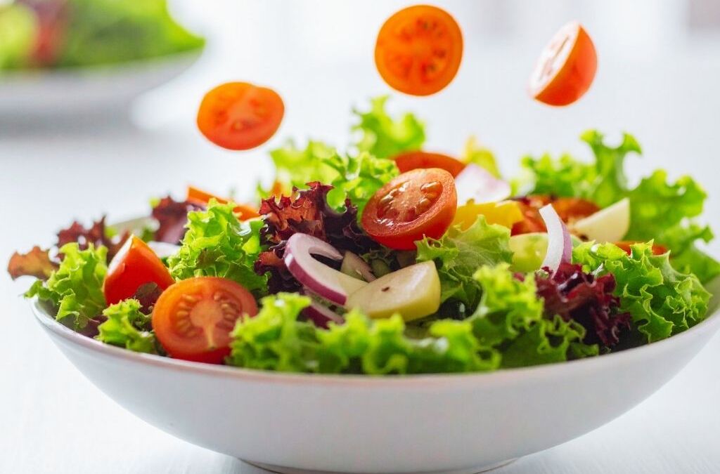 Les différents types de salades : un univers de saveurs et de fraîcheur